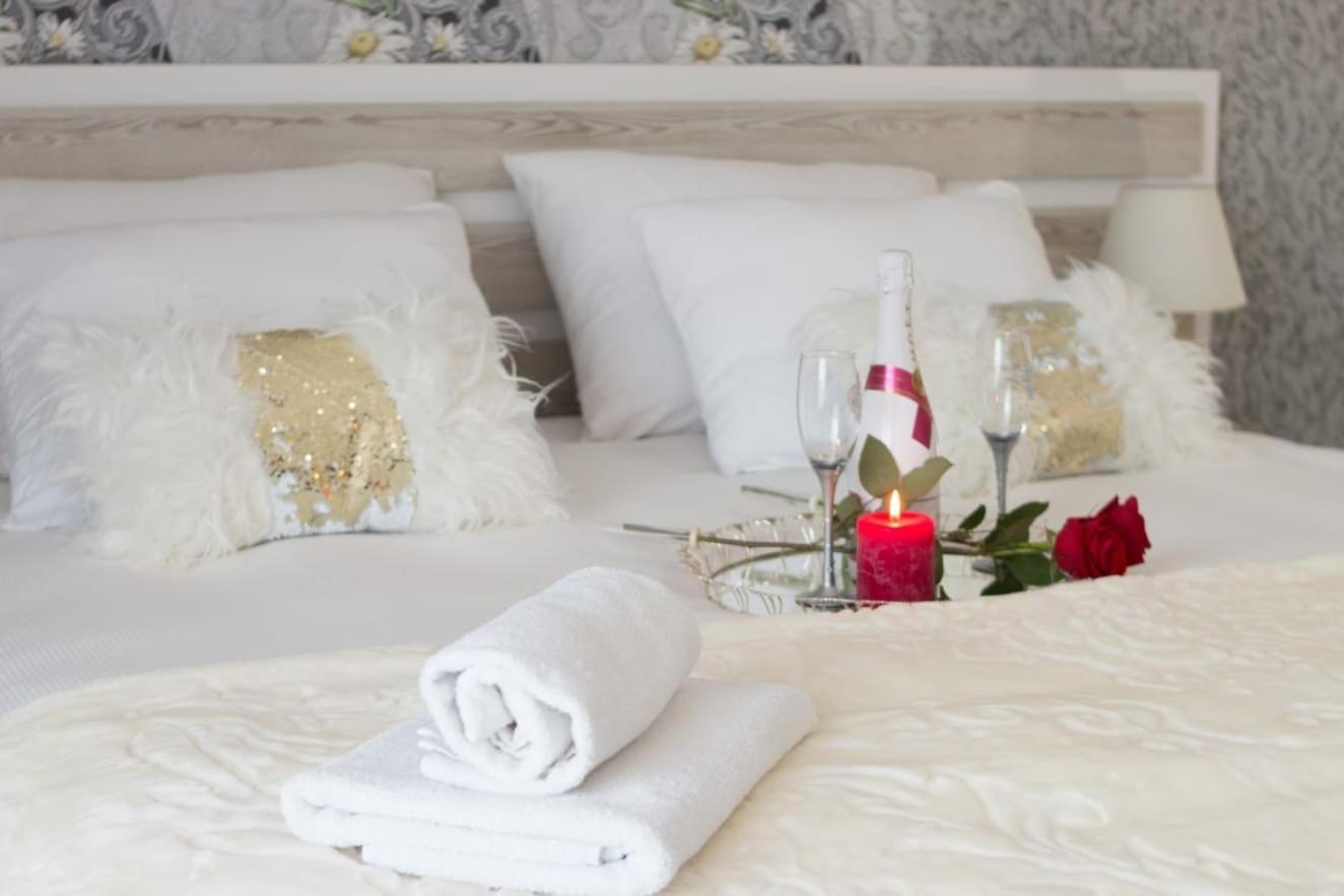 Aparthotel "Queen Zina" Vlasic Exteriör bild