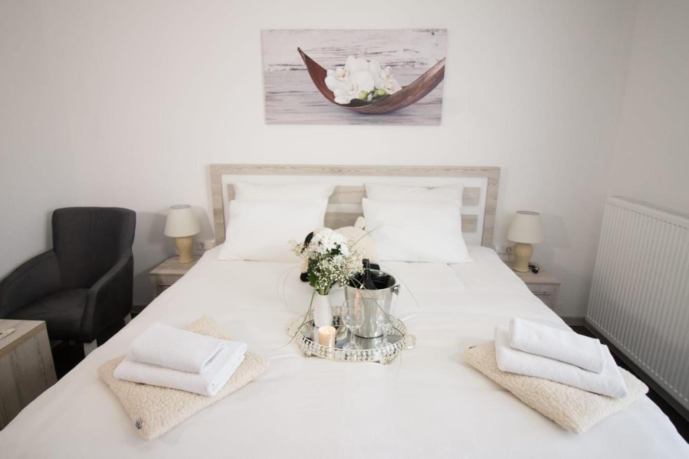 Aparthotel "Queen Zina" Vlasic Exteriör bild